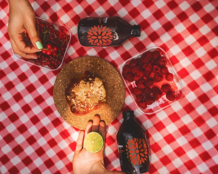 MALINA+ROZMARYN-VIGO-KOMBUCHA-1.jpg