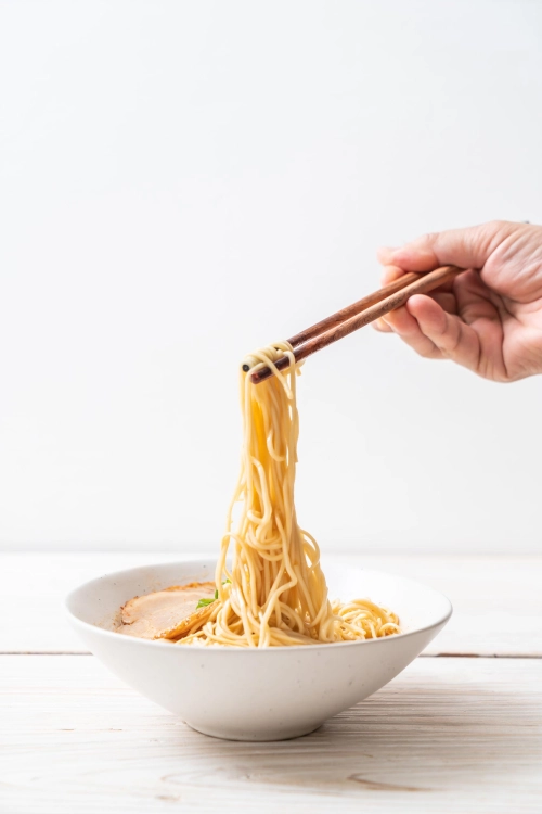 tonkotsu-makaron-ramen-z-wieprzowina-chaashu.jpg
