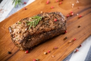 roasted-beef-sirloin-with-rosemary-pepper.jpg
